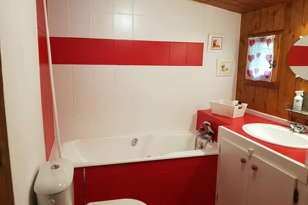 Domancy Petit Chalet Savoyard מראה חיצוני תמונה